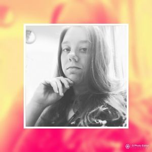 Meet your Posher, Lorie